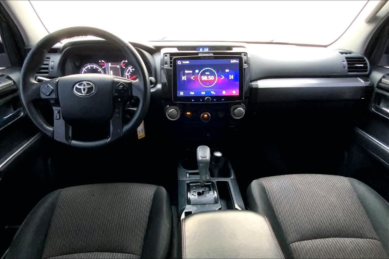 Used 2020 Toyota 4Runner TRD Off-Road AWD/4WD image 10