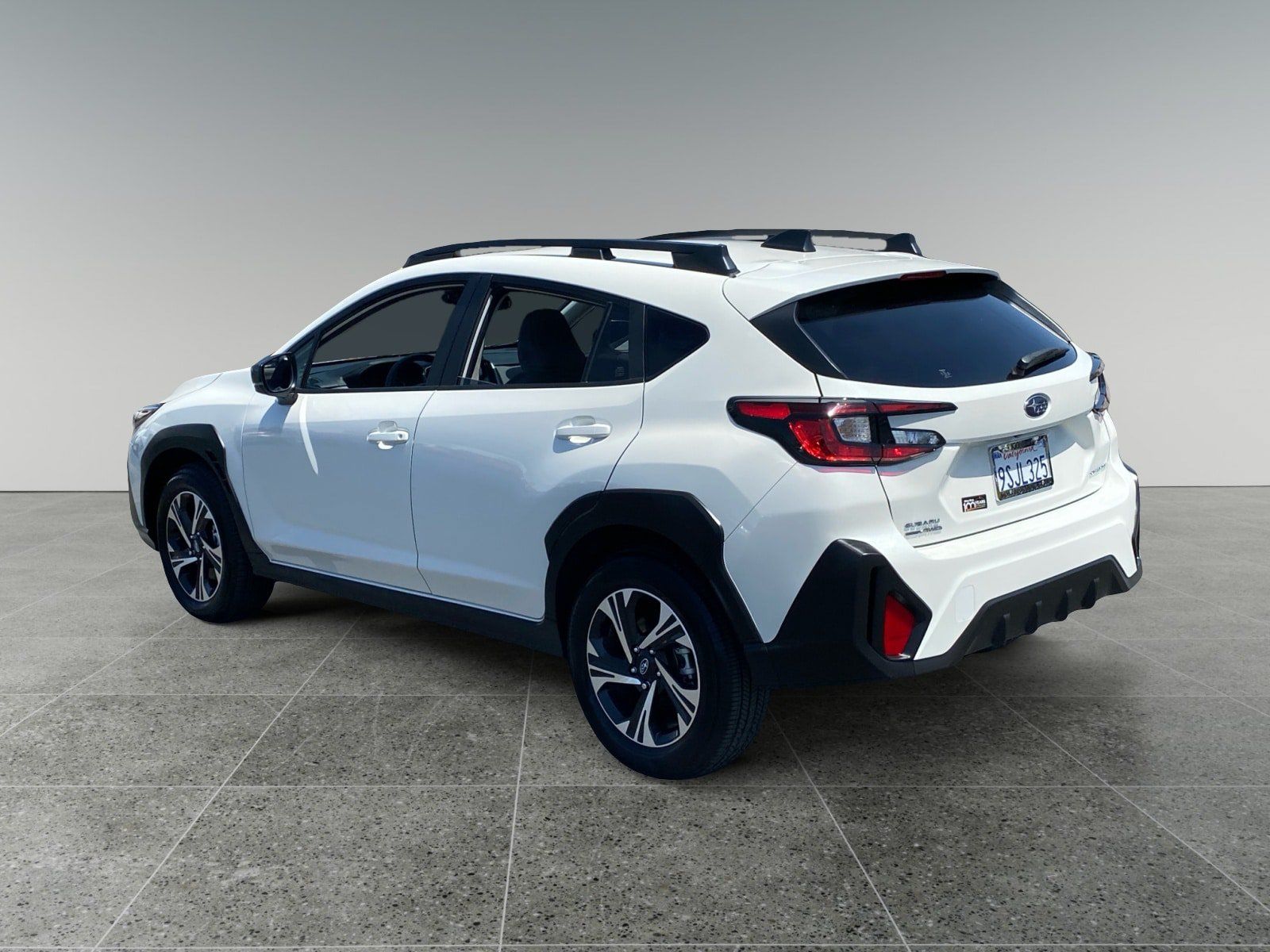 Used 2025 Subaru Crosstrek 2.5i Premium AWD/4WD image 3
