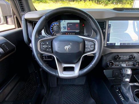Used 2024 Ford Bronco Wildtrak AWD/4WD image 5