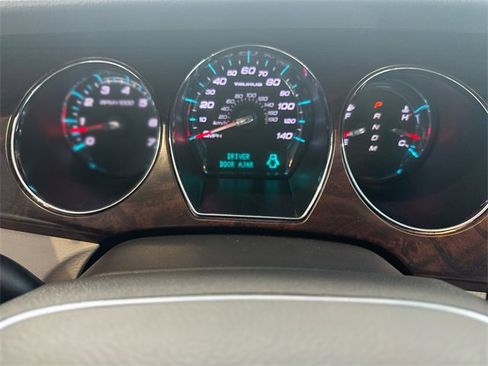 Used 2011 Ford Taurus Limited w/ 301A Rapid Spec Order Code image 16