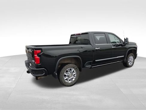 Used 2024 Chevrolet Silverado 3500 High Country w/ High Country Premium Package image 6