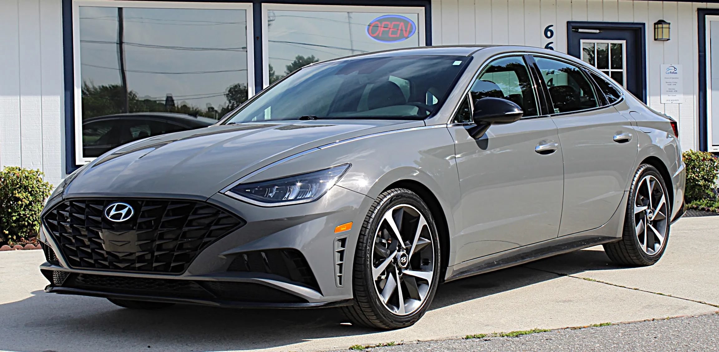 Used 2021 Hyundai Sonata SEL Plus FWD image 1