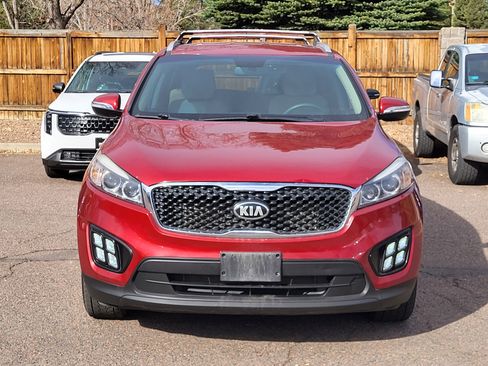Used 2016 Kia Sorento LX image 5