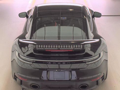 Used 2020 Porsche 911 Carrera S image 6