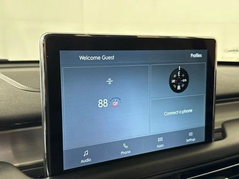 Used 2023 Lincoln Aviator 2WD w/ Premium Package image 16