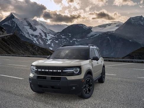 New 2025 Ford Bronco Sport Outer Banks w/ Outer Banks Tech Package+ image 2