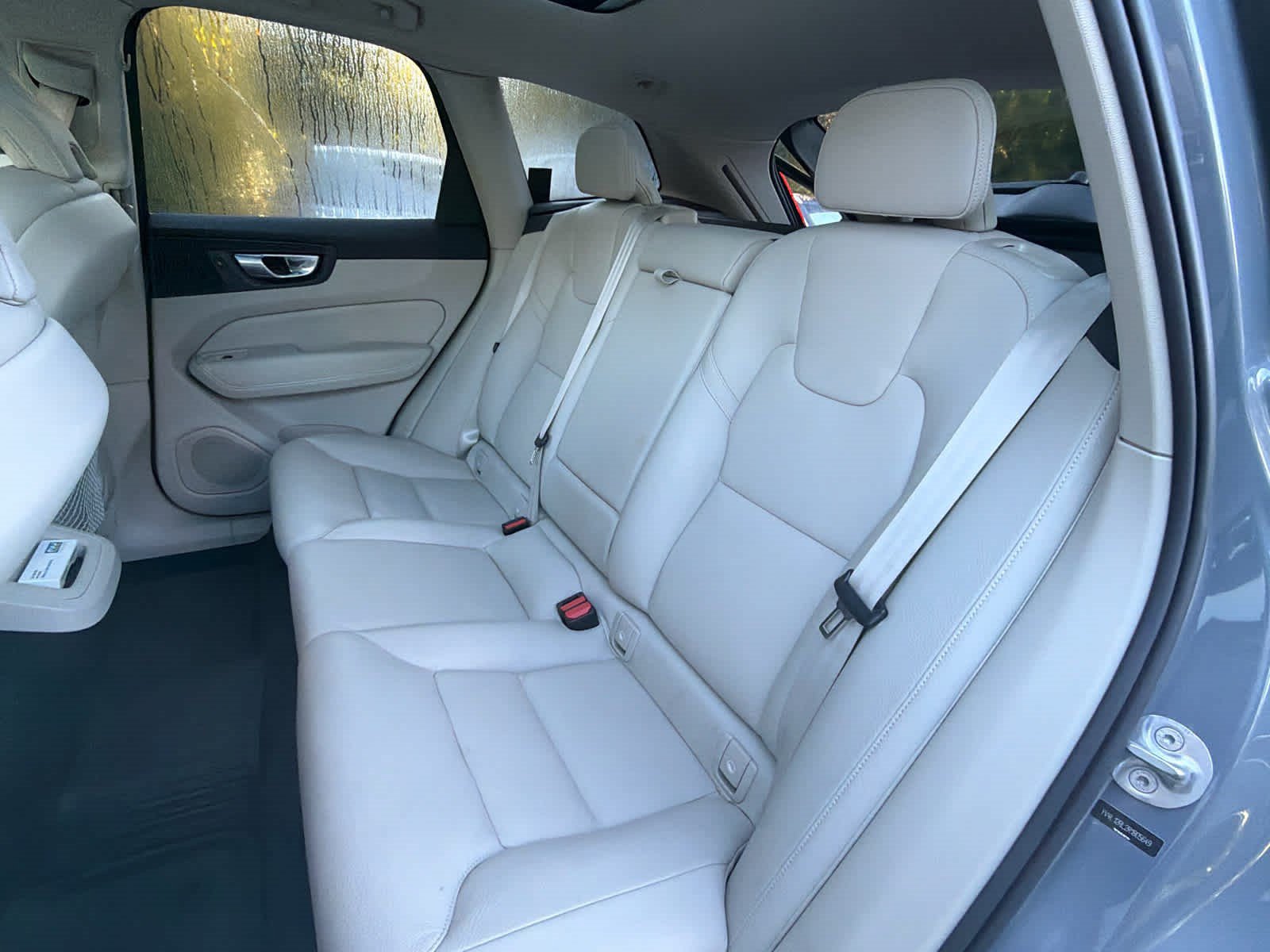 Certified 2024 Volvo XC60 B5 Plus w/ Protection Package AWD/4WD image 22