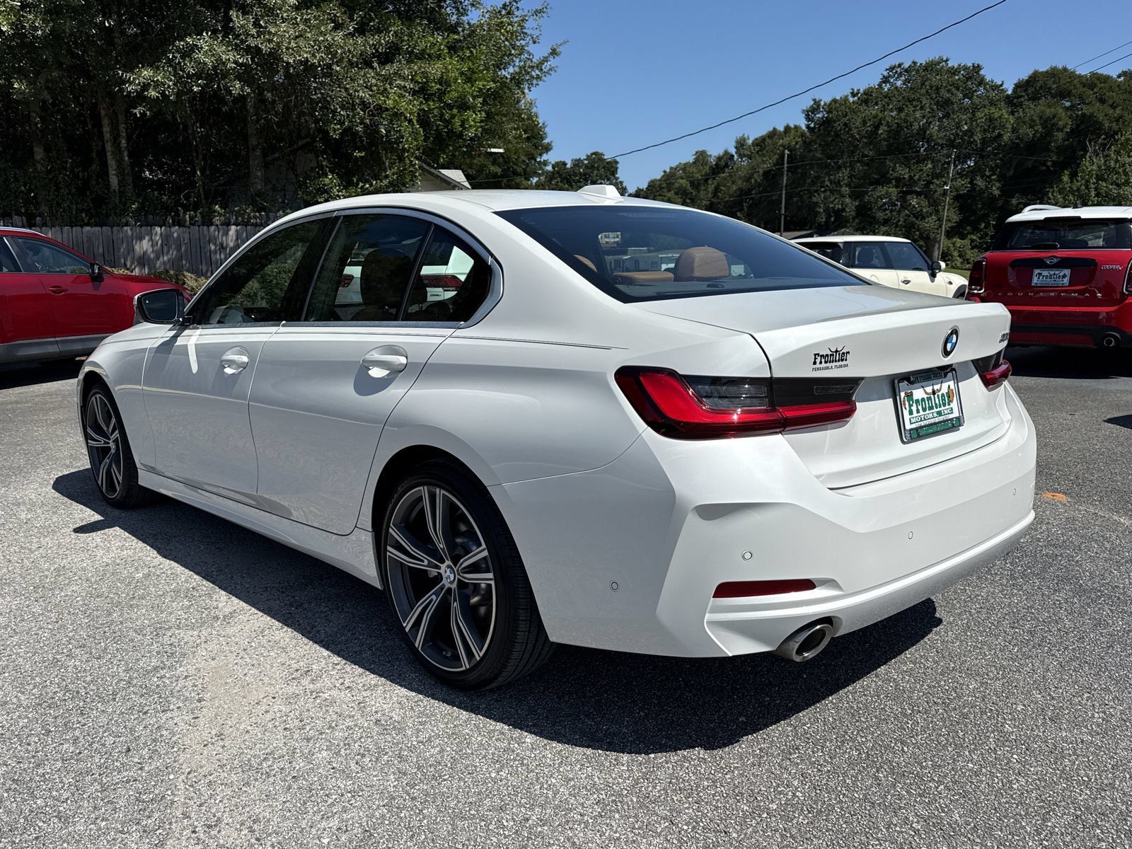 Used 2024 BMW 330i Sedan RWD image 3