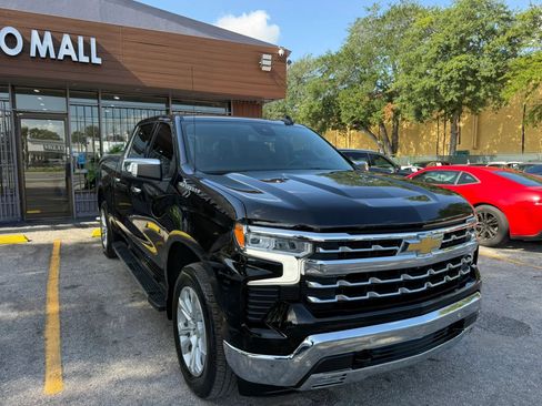 Used 2022 Chevrolet Silverado 1500 LTZ RWD image 3