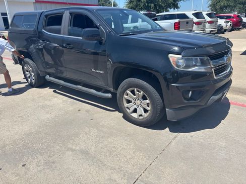 Used 2019 Chevrolet Colorado LT w/ LT Convenience Package RWD image 3