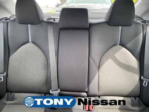 Used 2022 Toyota Camry LE FWD image 18