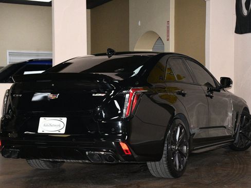 Used 2022 Cadillac CT4 V Blackwing w/ Driver Assist Package RWD image 5