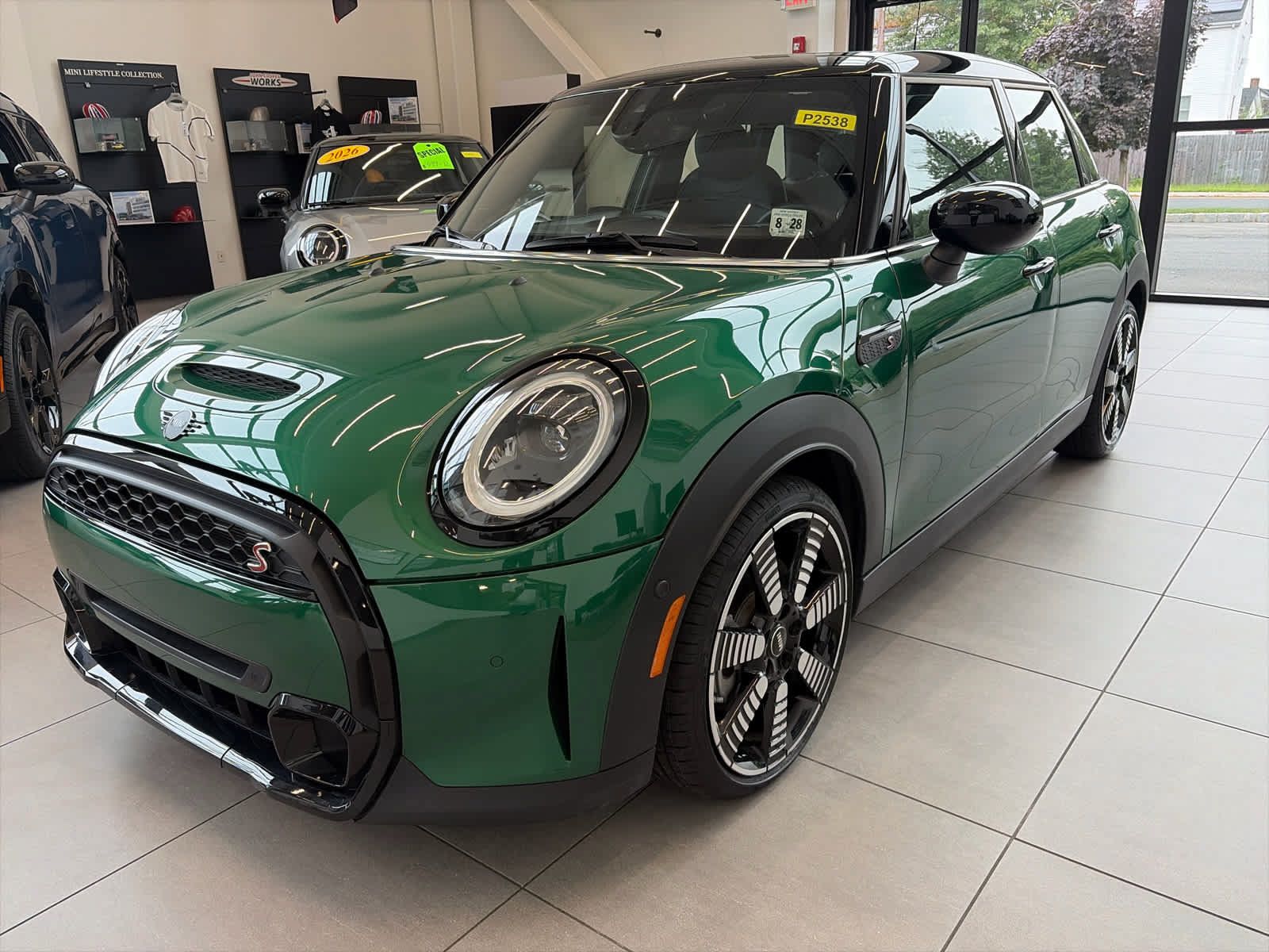 Used 2024 MINI Cooper S FWD image 1