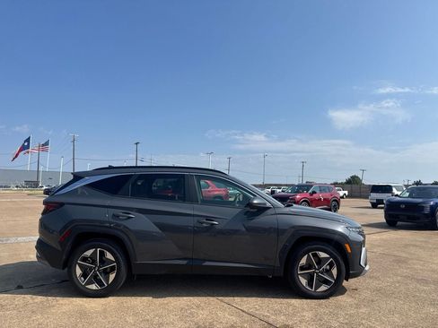 Used 2025 Hyundai Tucson SEL FWD image 25
