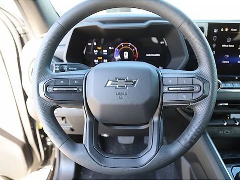 New 2025 Chevrolet Colorado Trail Boss w/ Midnight Edition image 18