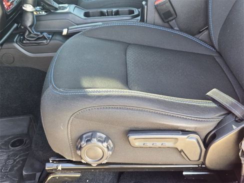 Used 2022 Jeep Wrangler Unlimited Rubicon 4xe image 24