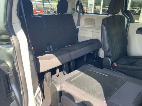 Used 2017 Dodge Grand Caravan SE w/ Power Window Group image 24