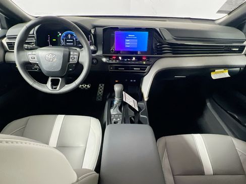 New 2026 Toyota Camry SE image 30