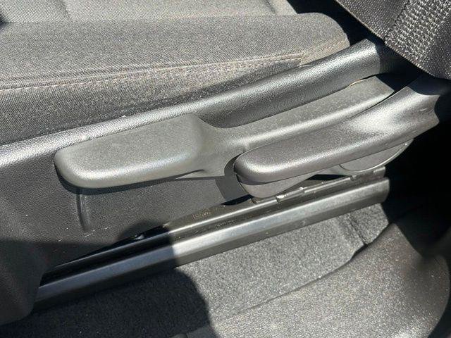 Used 2024 Chevrolet Colorado W/T RWD image 8