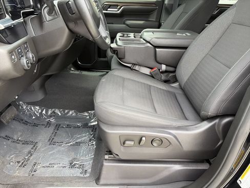 Used 2023 Chevrolet Silverado 1500 LT AWD/4WD image 15