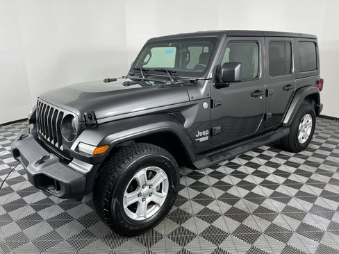 Used 2021 Jeep Wrangler Unlimited Sport AWD/4WD image 7