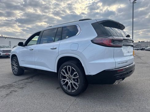 New 2026 GMC Acadia Denali Ultimate w/ LPO, Floor Liner Package image 4