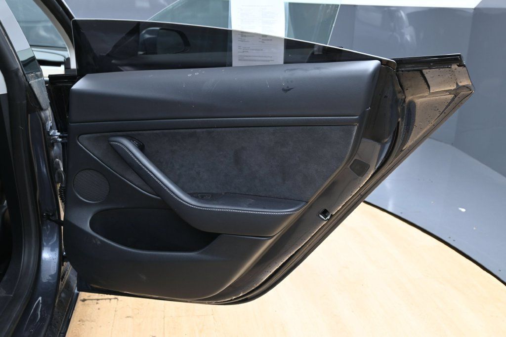 Used 2023 Tesla Model 3 Standard Range RWD image 39