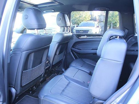 Used 2018 Mercedes-Benz GLS 450 4MATIC image 12