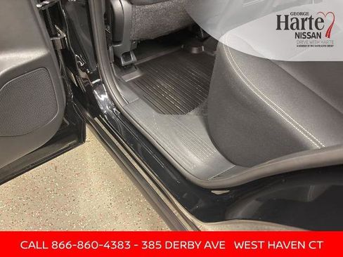 Certified 2023 Nissan Rogue S image 25