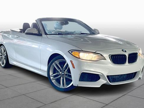Used 2016 BMW 228i Convertible image 2