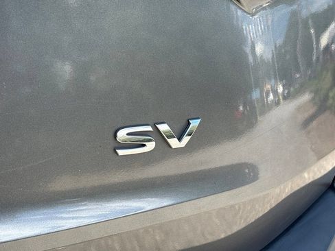 Used 2022 Nissan Rogue SV FWD image 6