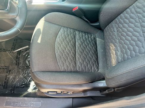 Used 2020 Chevrolet Equinox LT AWD/4WD image 19