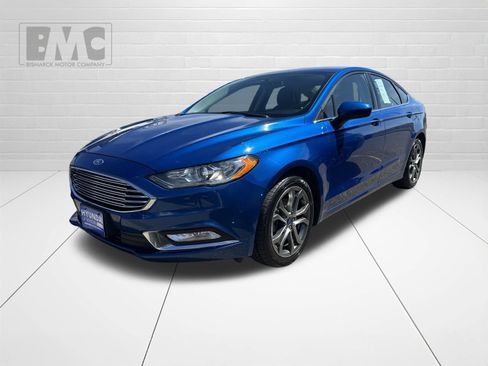 Used 2017 Ford Fusion SE w/ Equipment Group 201A AWD/4WD image 1