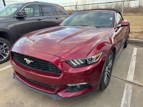 Used 2015 Ford Mustang Premium image 3