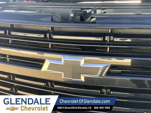 Used 2024 Chevrolet Suburban RST RWD image 29