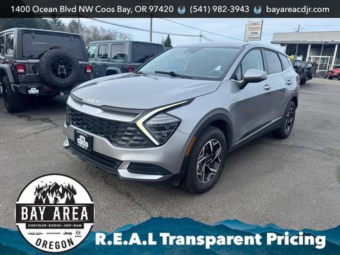 Used 2024 Kia Sportage LX image 1