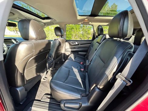 Used 2014 Nissan Pathfinder SL w/ SL Premium Package image 13