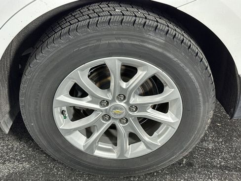 Used 2019 Chevrolet Equinox LT FWD image 10
