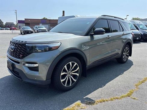 Used 2020 Ford Explorer ST w/ Premium Technology Package image 5