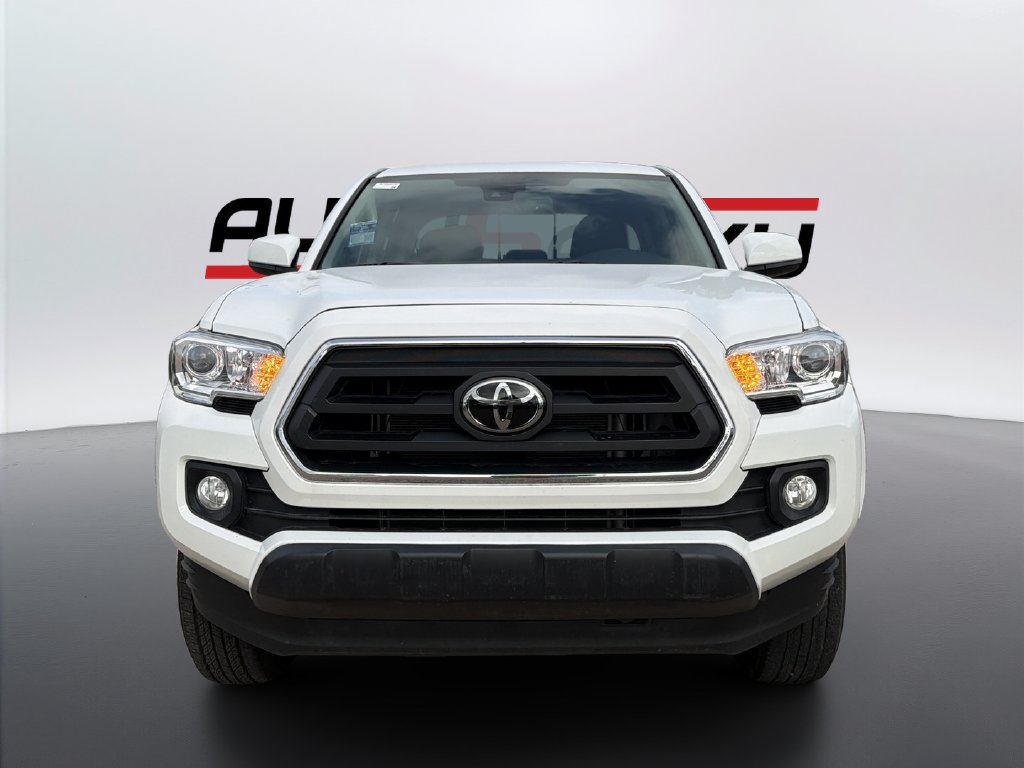 Used 2023 Toyota Tacoma SR5 RWD image 2