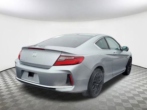 Used 2017 Honda Accord EX-L image 9