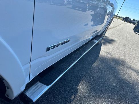 Used 2022 RAM 1500 Laramie w/ Sport Appearance Package image 9