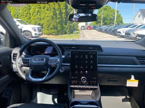 New 2026 GMC Terrain Elevation w/ Elevation Premium Package AWD/4WD image 13