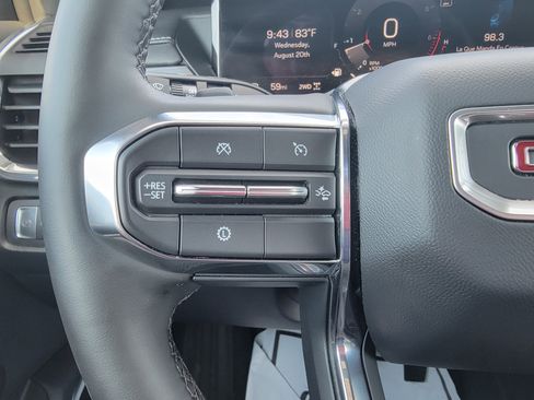 Used 2025 GMC Acadia Elevation image 20