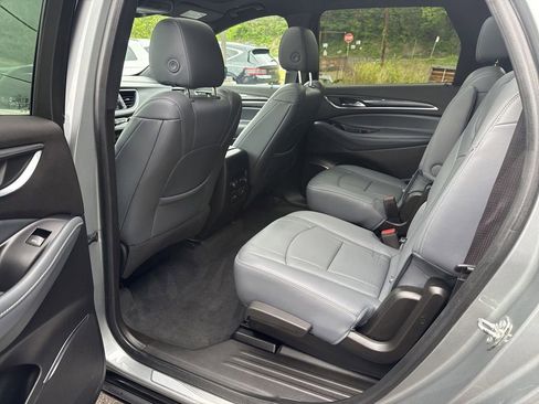 Used 2023 Buick Enclave Essence w/ Experience Buick Package AWD/4WD image 23