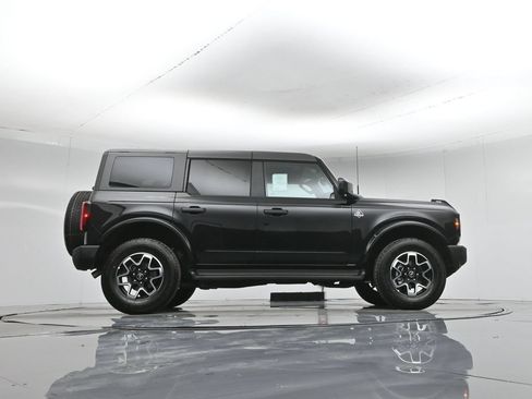 Used 2026 Ford Bronco Outer Banks AWD/4WD image 48