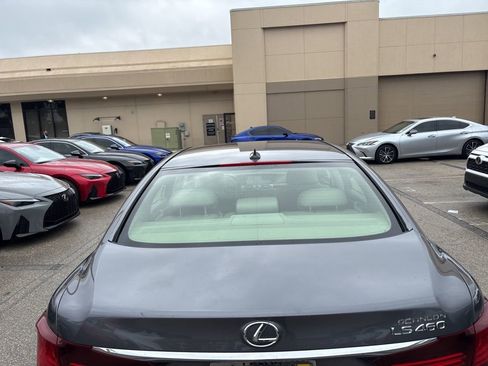 Used 2013 Lexus LS 460 w/ Comfort Pkg image 6
