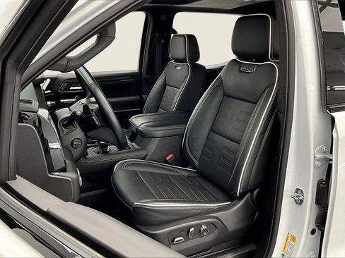 Used 2023 GMC Sierra 1500 AT4X image 26