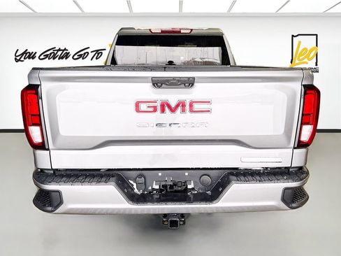 New 2026 GMC Sierra 1500 Elevation image 6