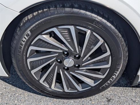 Used 2021 Hyundai Sonata Limited image 11